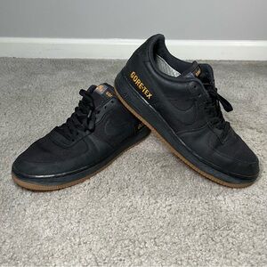 Nike Air Force 1 Low GTX
Gore-Tex (CK2630-001) Black
Sneakers Men's Size 11.5